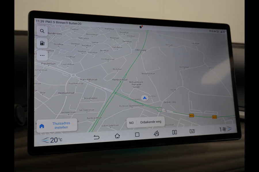 BYD ATTO 3 Design 60kWh Warmtepomp Apple Carplay Android Auto 360°Camera Panoramadak Adaptieve Cruise Control Verkeersbord detectie WiFi Warmtepomp DAB Led Rijstrooksensor Fabrieksgarantie tot 31-7-2029/150.000km Garantie op de tractiebatterij tot 31-7-2031/200.000km