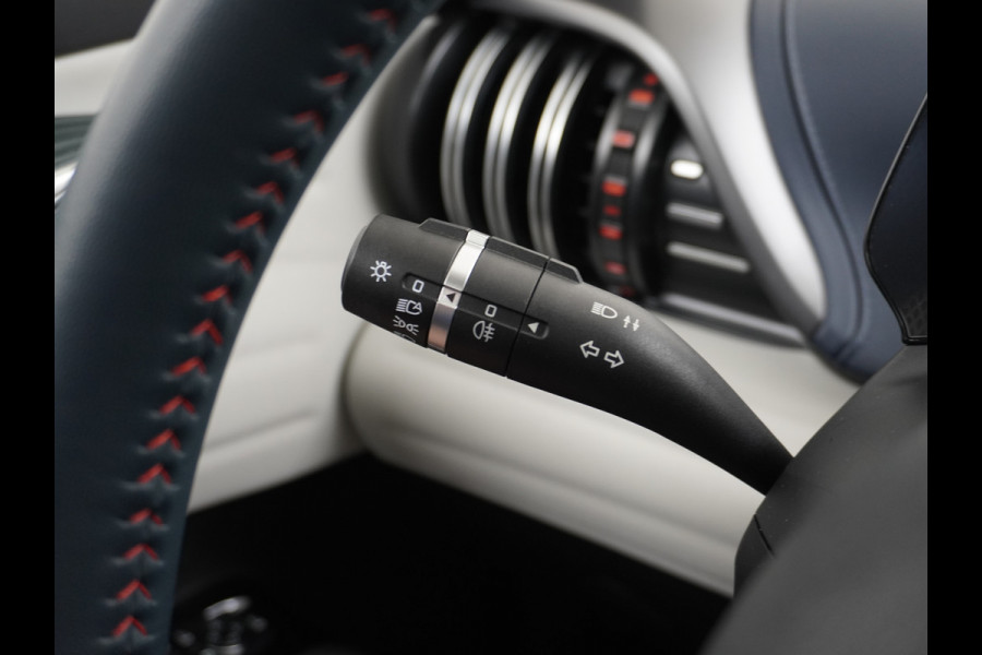 BYD ATTO 3 Design 60kWh Warmtepomp Apple Carplay Android Auto 360°Camera Panoramadak Adaptieve Cruise Control Verkeersbord detectie WiFi Warmtepomp DAB Led Rijstrooksensor Fabrieksgarantie tot 31-7-2029/150.000km Garantie op de tractiebatterij tot 31-7-2031/200.000km