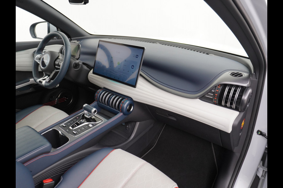 BYD ATTO 3 Design 60kWh Warmtepomp Apple Carplay Android Auto 360°Camera Panoramadak Adaptieve Cruise Control Verkeersbord detectie WiFi Warmtepomp DAB Led Rijstrooksensor Fabrieksgarantie tot 31-7-2029/150.000km Garantie op de tractiebatterij tot 31-7-2031/200.000km