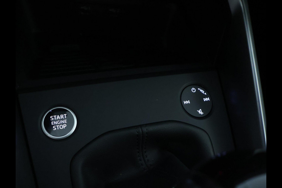Audi A3 Sportback 30 TFSI Business edition Virtual Cockpit | CarPlay | LED