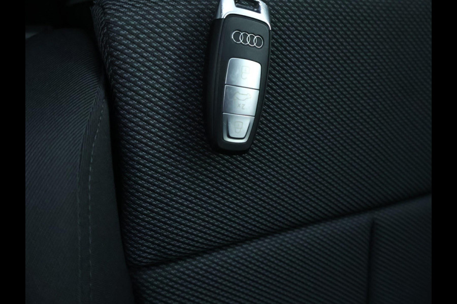 Audi A3 Sportback 30 TFSI Business edition Virtual Cockpit | CarPlay | LED