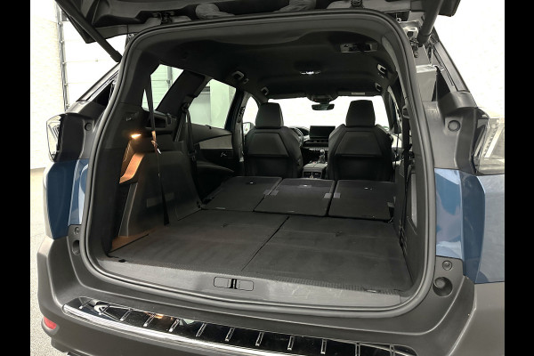Peugeot 5008 130pk GT Line 7 Persoons | 360 Camera | ACC | Trekhaak | Isofix | Stoelverwarming | Carplay | Rijklaarprijs incl; Bovag Garantie en Afleverbeurt. | Climate Control | LED-Verlichting | Dodehoek | Sfeerverlichting | Keyless-Start |