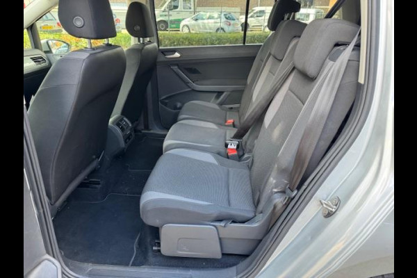 Volkswagen Touran 1.2 TSI 7persoons,clima,wegklapbare trekhaak,stoelverwarming,parkeersensoren