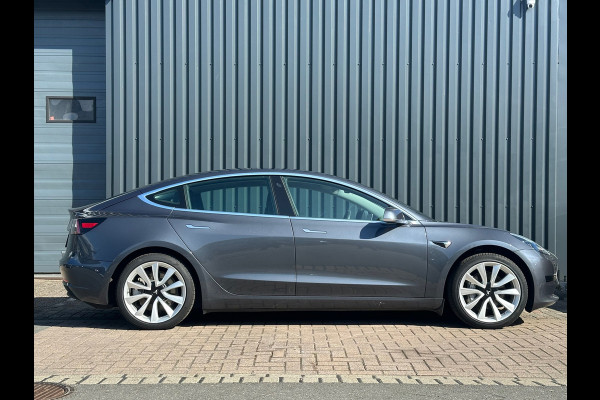 Tesla Model 3 Standard RWD Plus 60 kWh Trekhak