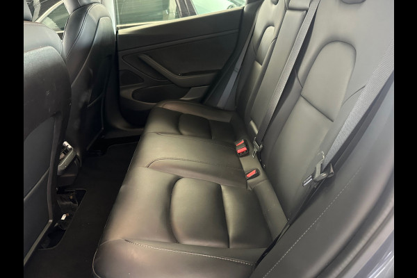 Tesla Model 3 Standard RWD Plus 60 kWh Trekhak