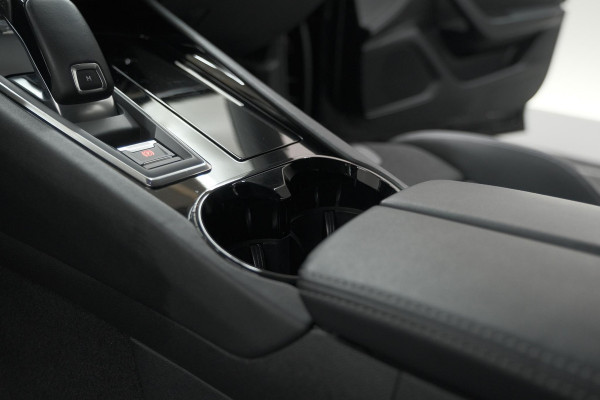 Peugeot 508 PureTech 130 EAT8 Allure Pack Business | Adaptieve Cruise Control | Camera | Apple Carplay | Elektronische Kofferklep Peugeot 508 PureTech 130 EAT8 Allure Pack Business | Adaptieve Cruise Control | Camera | Apple Carplay | Elektronische Kofferklep