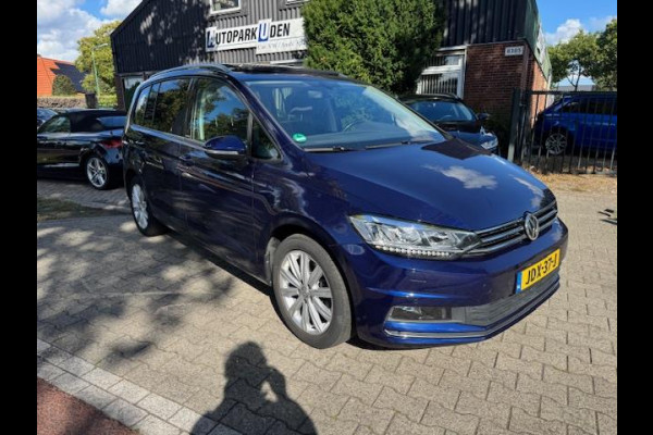 Volkswagen Touran 1.5 TSI Automaat Comfortline Business 7p LEd,Panorama,Nav/Camera