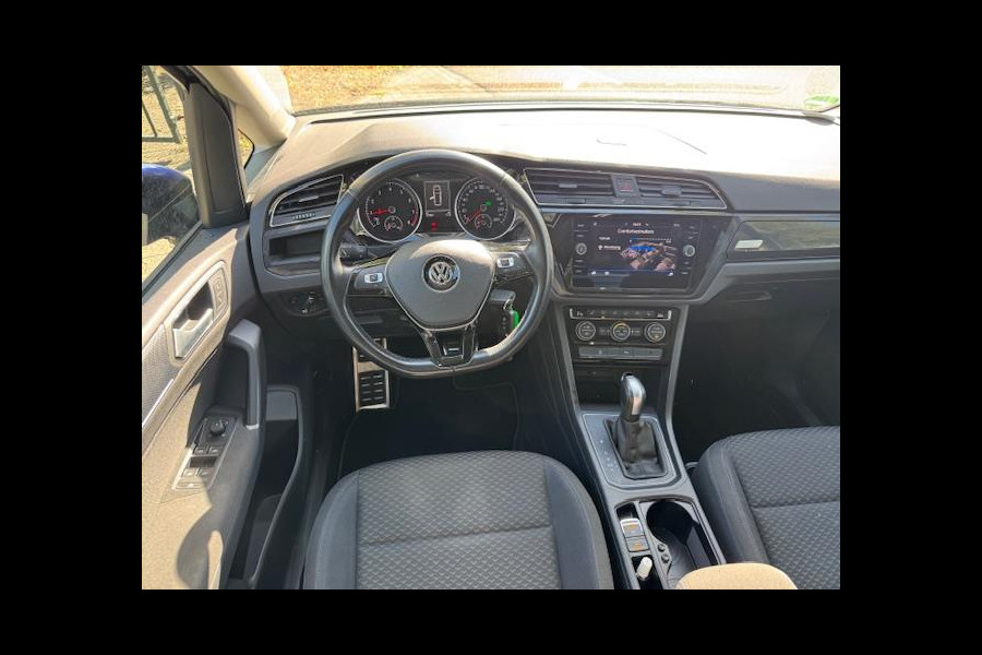 Volkswagen Touran 1.5 TSI Automaat Comfortline Business 7p LEd,Panorama,Nav/Camera