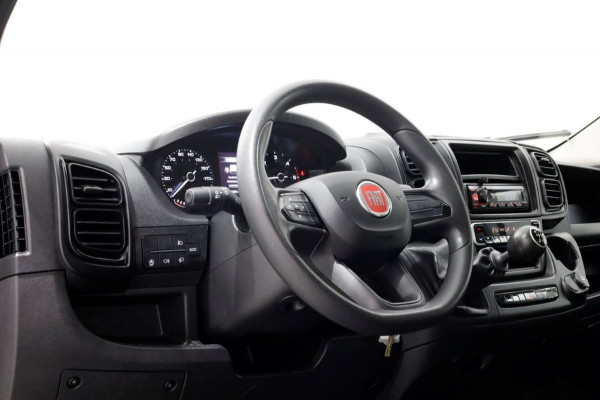 Fiat Ducato 30 2.2 MultiJet 120pk L2H2 Airco/PDC 02-2023