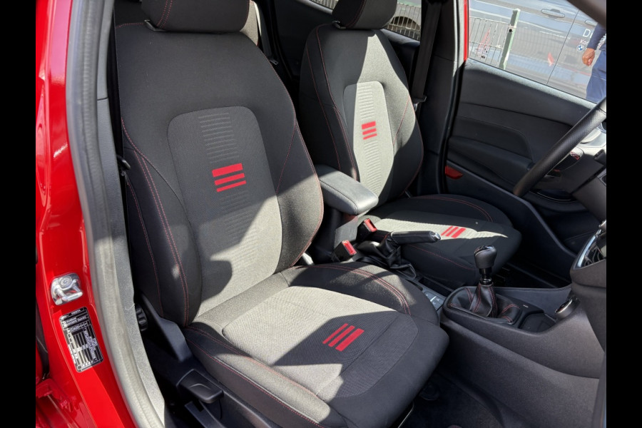 Ford Fiesta 1.0 EcoBoost Hybrid ST-Line X Ford Fiesta 1.0 EcoBoost Hybrid ST-Line X