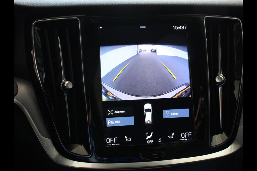 Volvo V60 2.0 B4 Momentum Climate control Cruise control adaptieve Parkeersensoren Achteruitrijd camera LED Verwarmde voorstoelen Lane assist Apple Carplay/ Android Auto