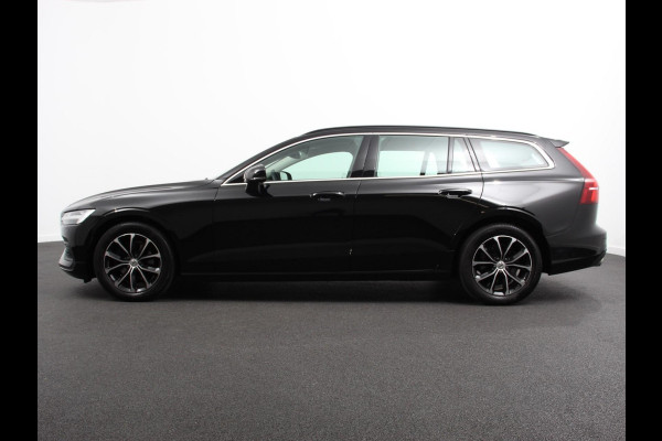 Volvo V60 2.0 B4 Momentum Climate control Cruise control adaptieve Parkeersensoren Achteruitrijd camera LED Verwarmde voorstoelen Lane assist Apple Carplay/ Android Auto