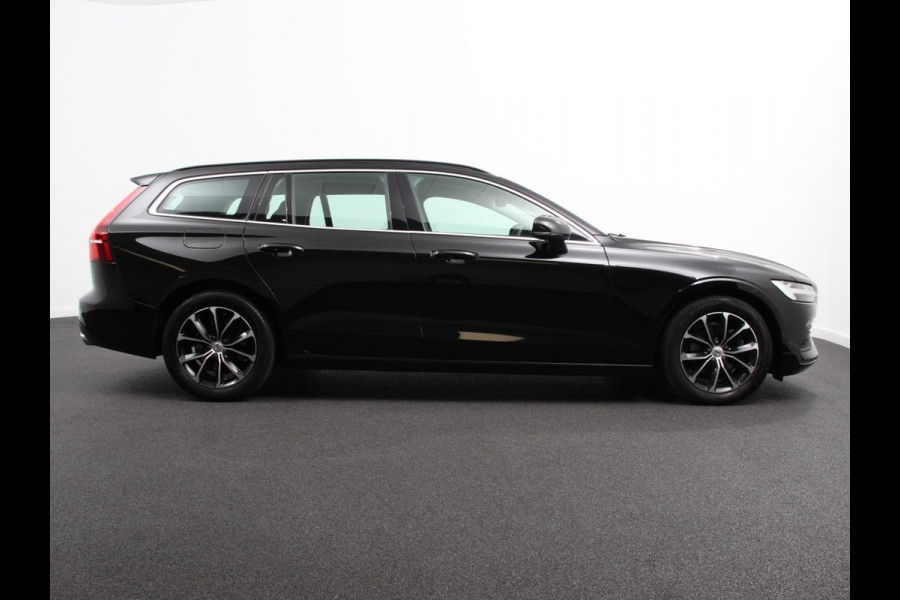 Volvo V60 2.0 B4 Momentum Climate control Cruise control adaptieve Parkeersensoren Achteruitrijd camera LED Verwarmde voorstoelen Lane assist Apple Carplay/ Android Auto