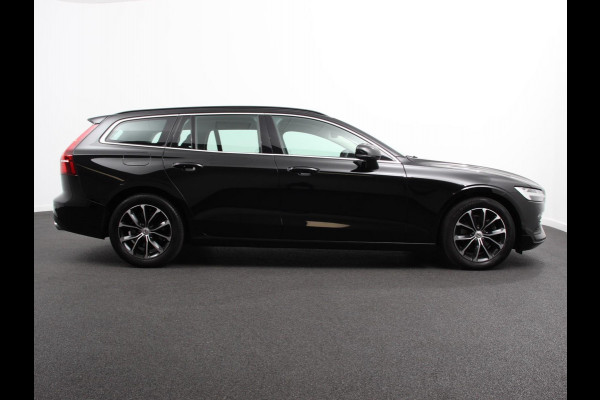 Volvo V60 2.0 B4 Momentum Climate control Cruise control adaptieve Parkeersensoren Achteruitrijd camera LED Verwarmde voorstoelen Lane assist Apple Carplay/ Android Auto