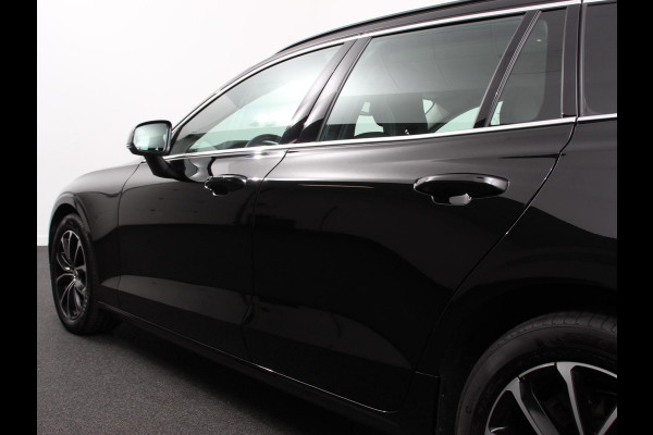 Volvo V60 2.0 B4 Momentum Climate control Cruise control adaptieve Parkeersensoren Achteruitrijd camera LED Verwarmde voorstoelen Lane assist Apple Carplay/ Android Auto
