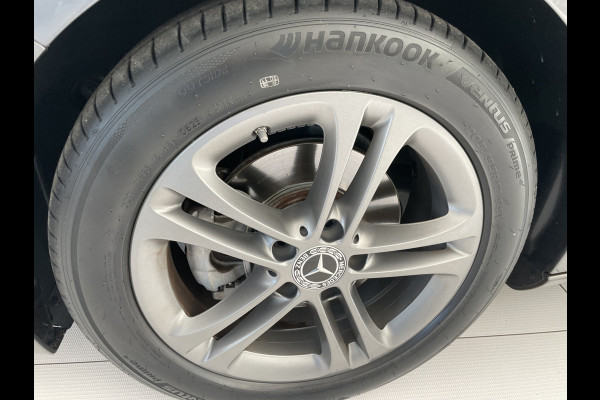 Mercedes-Benz B-Klasse 160 Advantage Achteruitrijcamera - Airco - Cruise control - Navigatie full map - Parkeersensoren voor en achter - Start/ stop systeem