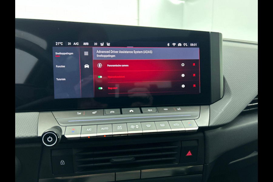 Opel Astra Sports Tourer 1.2 Ultimate Automaat | Panorama schuif/kanteldak | Apple Carplay / Andoid Auto | Leder | Navigatie | Stoel/stuur verwarming | 360 camera | LED |