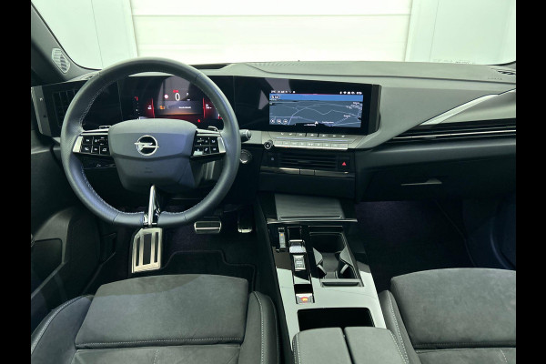 Opel Astra Sports Tourer 1.2 Ultimate Automaat | Panorama schuif/kanteldak | Apple Carplay / Andoid Auto | Leder | Navigatie | Stoel/stuur verwarming | 360 camera | LED |