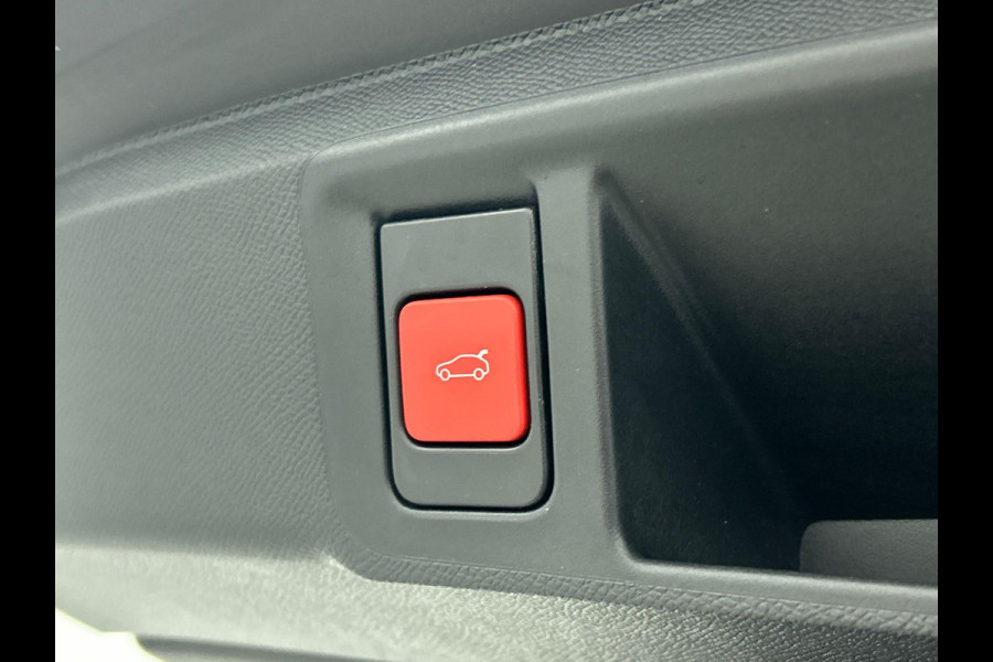 Opel Astra Sports Tourer 1.2 Ultimate Automaat | Panorama schuif/kanteldak | Apple Carplay / Andoid Auto | Leder | Navigatie | Stoel/stuur verwarming | 360 camera | LED |