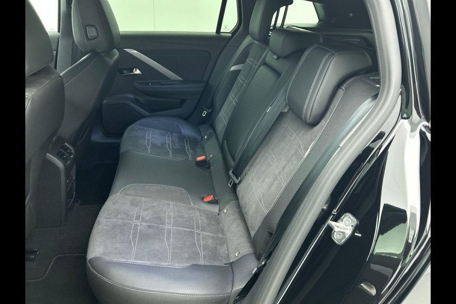 Opel Astra Sports Tourer 1.2 Ultimate Automaat | Panorama schuif/kanteldak | Apple Carplay / Andoid Auto | Leder | Navigatie | Stoel/stuur verwarming | 360 camera | LED |