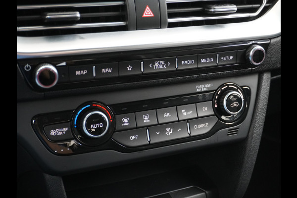 Kia e-Niro 64kWh Warmtepomp Camera 3-Fase Laden Pdc Apple Carplay Android Auto Adaptieve Cruise Control Navi DynamicLine Ecc Led Keyless Rijstrooksensor Bluetooth 100% Dealeronderhouden