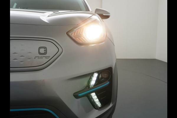 Kia e-Niro 64kWh Warmtepomp Camera 3-Fase Laden Pdc Apple Carplay Android Auto Adaptieve Cruise Control Navi DynamicLine Ecc Led Keyless Rijstrooksensor Bluetooth 100% Dealeronderhouden