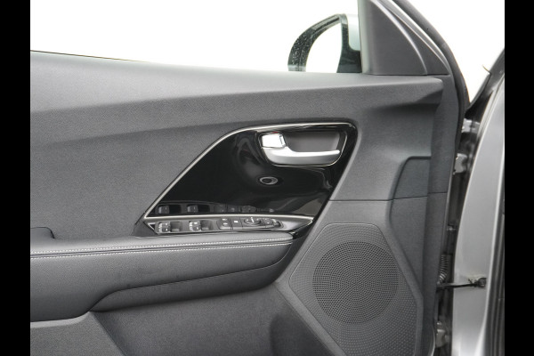 Kia e-Niro 64kWh Warmtepomp Camera 3-Fase Laden Pdc Apple Carplay Android Auto Adaptieve Cruise Control Navi DynamicLine Ecc Led Keyless Rijstrooksensor Bluetooth 100% Dealeronderhouden