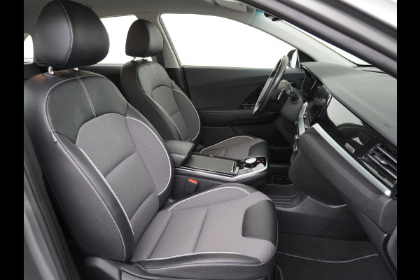 Kia e-Niro 64kWh Warmtepomp Camera 3-Fase Laden Pdc Apple Carplay Android Auto Adaptieve Cruise Control Navi DynamicLine Ecc Led Keyless Rijstrooksensor Bluetooth 100% Dealeronderhouden