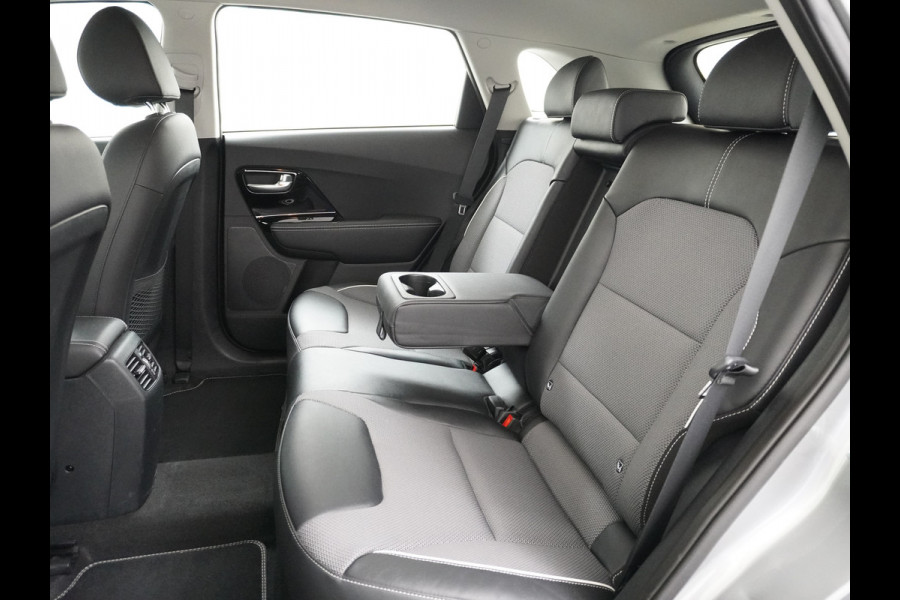 Kia e-Niro 64kWh Warmtepomp Camera 3-Fase Laden Pdc Apple Carplay Android Auto Adaptieve Cruise Control Navi DynamicLine Ecc Led Keyless Rijstrooksensor Bluetooth 100% Dealeronderhouden
