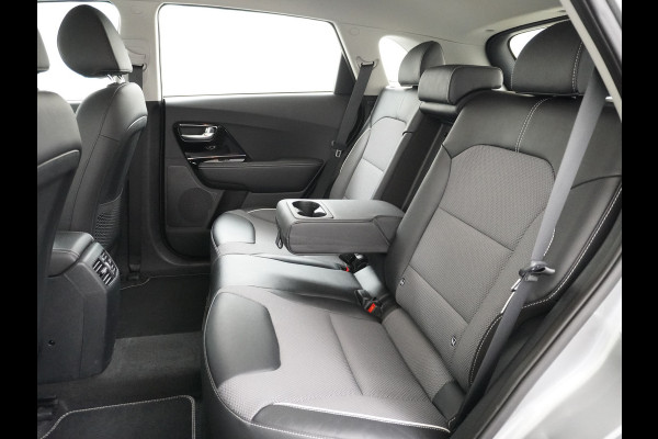 Kia e-Niro 64kWh Warmtepomp Camera 3-Fase Laden Pdc Apple Carplay Android Auto Adaptieve Cruise Control Navi DynamicLine Ecc Led Keyless Rijstrooksensor Bluetooth 100% Dealeronderhouden