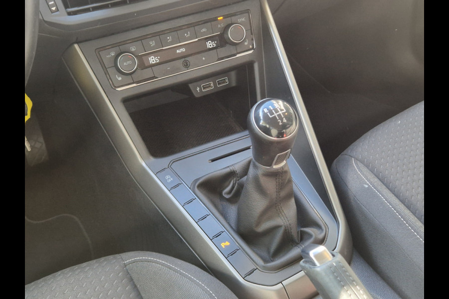 Volkswagen Polo 1.0 MPI Beats CLIMA | CRUISE | NAVI | BEATS AUDIO