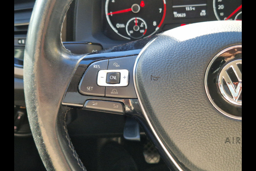 Volkswagen Polo 1.0 MPI Beats CLIMA | CRUISE | NAVI | BEATS AUDIO