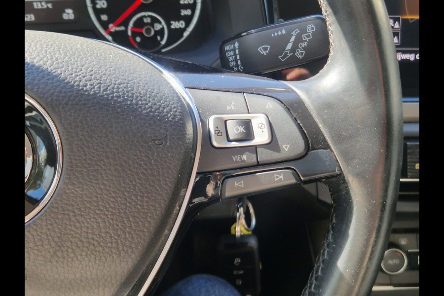 Volkswagen Polo 1.0 MPI Beats CLIMA | CRUISE | NAVI | BEATS AUDIO
