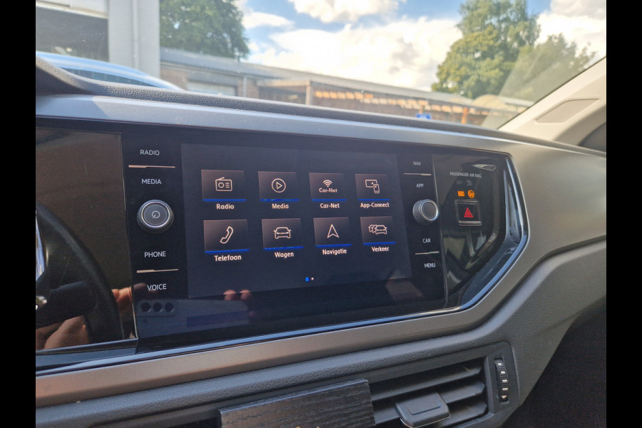 Volkswagen Polo 1.0 MPI Beats CLIMA | CRUISE | NAVI | BEATS AUDIO