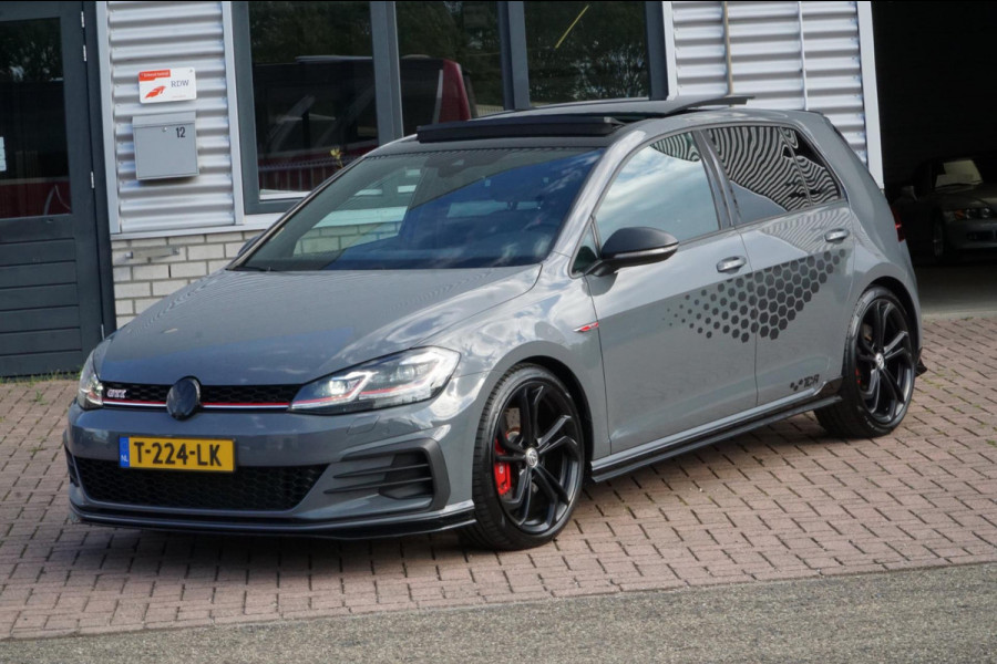 Volkswagen Golf 2.0 TSI GTI TCR PANO
