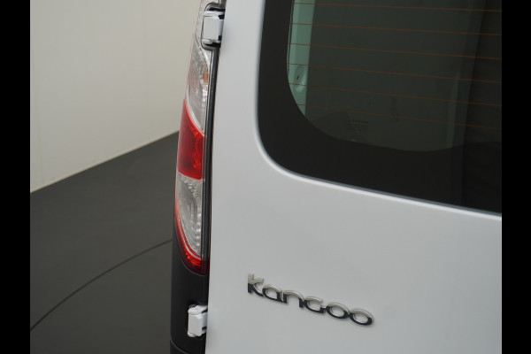 Renault Kangoo 1.5DCi 75 Airco Trekhaak Navi Cruise Control R-link Multimedia Pdc Energy Comfort Schuifdeur met raam Wandbetimmering Tussenwand 1e Eigenaar Euro 6