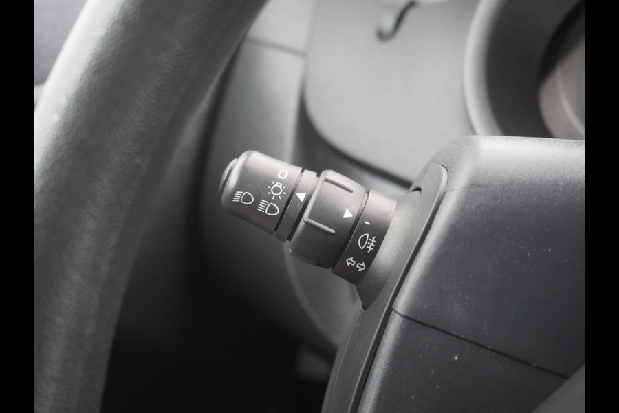 Renault Kangoo 1.5DCi 75 Airco Trekhaak Navi Cruise Control R-link Multimedia Pdc Energy Comfort Schuifdeur met raam Wandbetimmering Tussenwand 1e Eigenaar Euro 6