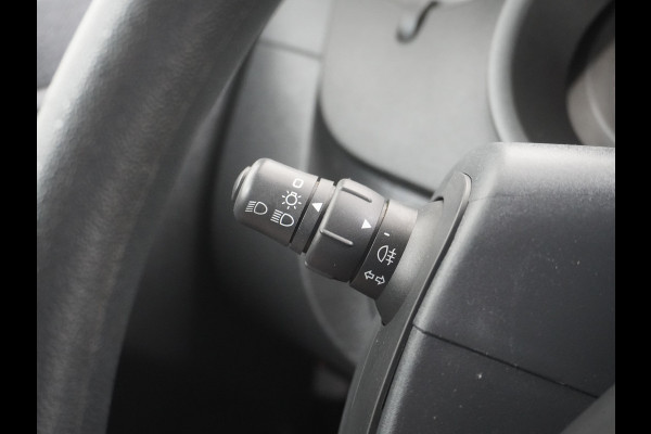 Renault Kangoo 1.5DCi 75 Airco Trekhaak Navi Cruise Control R-link Multimedia Pdc Energy Comfort Schuifdeur met raam Wandbetimmering Tussenwand 1e Eigenaar Euro 6