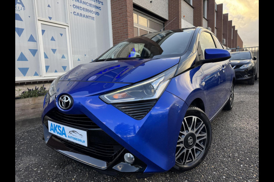 Toyota Aygo 1.0 VVT-i 72pk x-clusiv Automaat Keyless Camera Apple Carplay