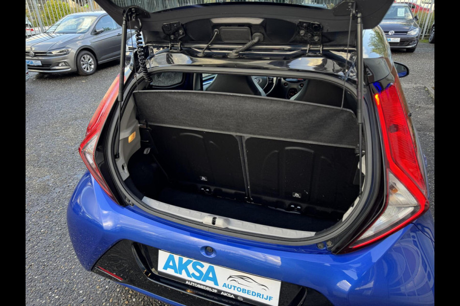 Toyota Aygo 1.0 VVT-i 72pk x-clusiv Automaat Keyless Camera Apple Carplay