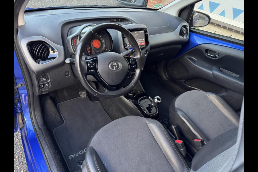 Toyota Aygo 1.0 VVT-i 72pk x-clusiv Automaat Keyless Camera Apple Carplay