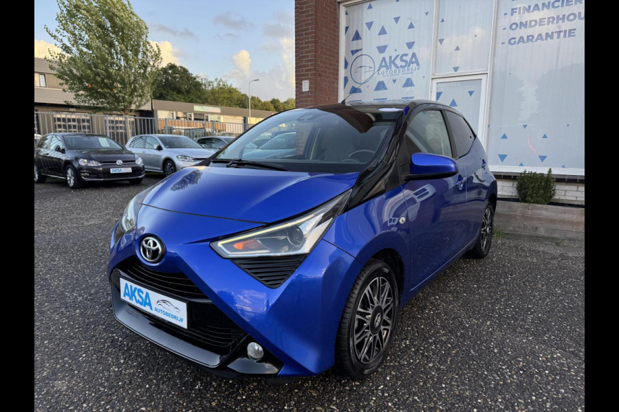 Toyota Aygo 1.0 VVT-i 72pk x-clusiv Automaat Keyless Camera Apple Carplay