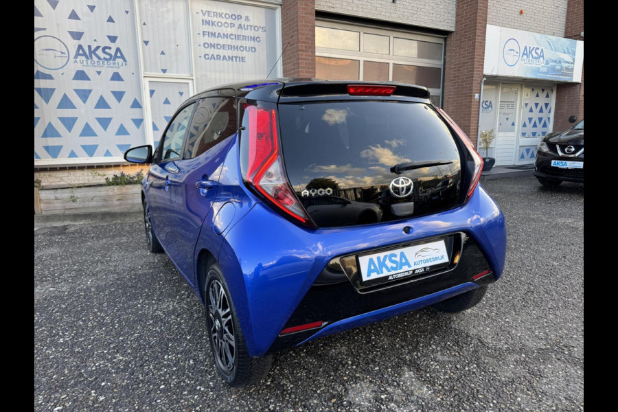 Toyota Aygo 1.0 VVT-i 72pk x-clusiv Automaat Keyless Camera Apple Carplay
