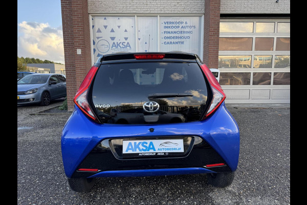 Toyota Aygo 1.0 VVT-i 72pk x-clusiv Automaat Keyless Camera Apple Carplay