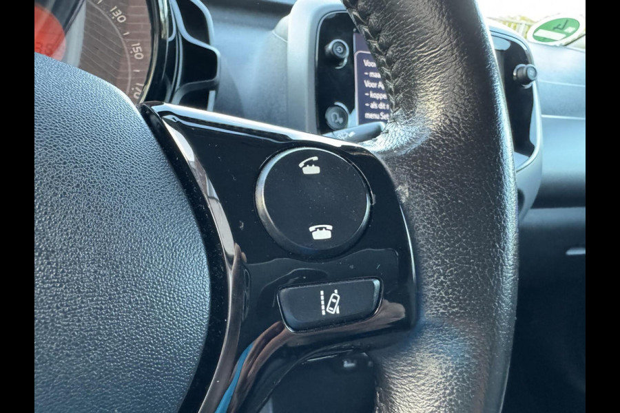 Toyota Aygo 1.0 VVT-i 72pk x-clusiv Automaat Keyless Camera Apple Carplay