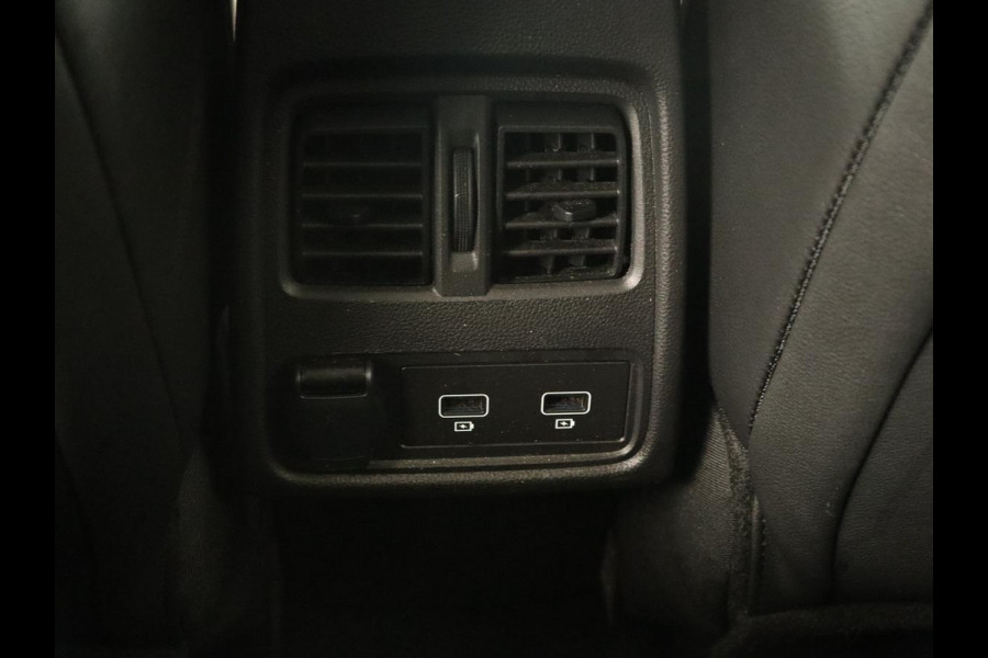 Renault Captur 1.6 E-Tech full hybrid 145 techno | Trekhaak | Automaat | Carplay | LED | Camera | Cruise control  Climate control | Navigatie | LMV 17 inch