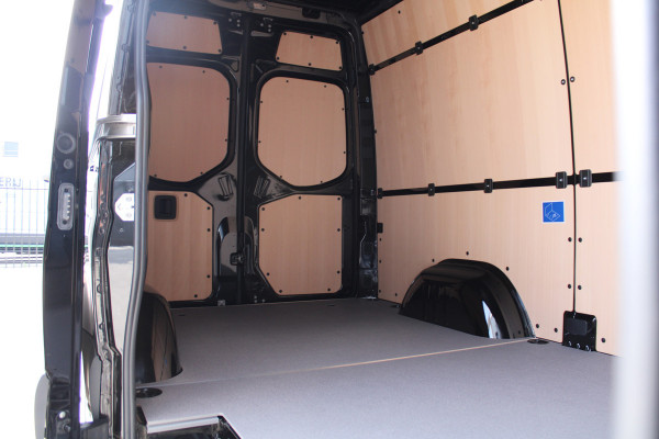Mercedes-Benz Sprinter 317CDI L2H2 Pro - Mbux 10 - 3.5t Trekhaak - Betimmering - Camera - Carplay - Bind spot - Cruise - Smartphone integratie - Rijkla