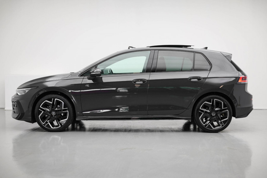 Volkswagen Golf 1.5 eTSI R-Line Edition |Pano|HUD|360 Camera|VOLL|