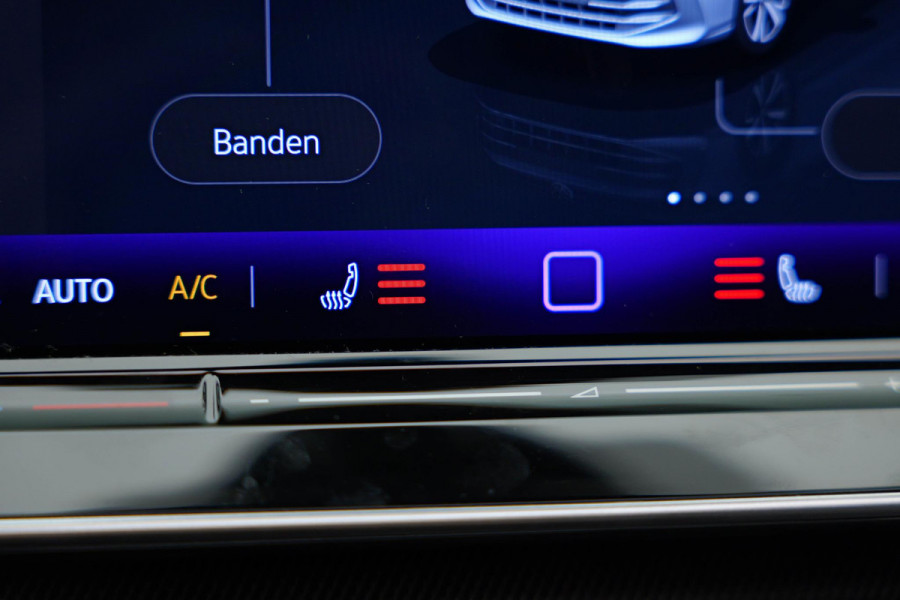 Volkswagen Golf 1.5 eTSI R-Line Edition |Pano|HUD|360 Camera|VOLL|