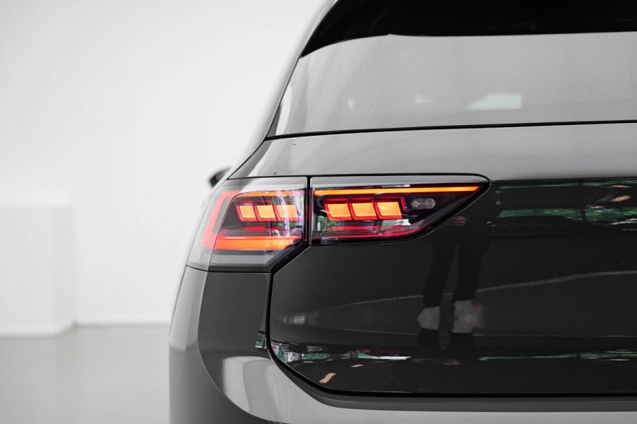 Volkswagen Golf 1.5 eTSI R-Line Edition |Pano|HUD|360 Camera|VOLL|
